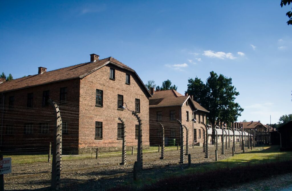 come arrivare ad auschwitz